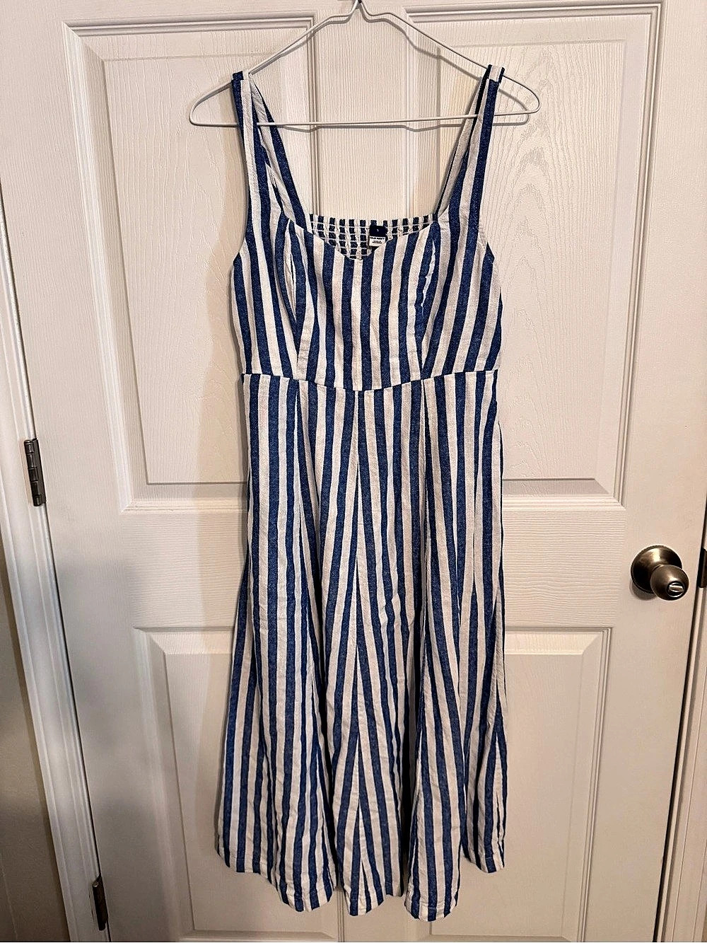 Old Navy Fit & Flare Smocked-Bodice Midi Dress Blue & White Small